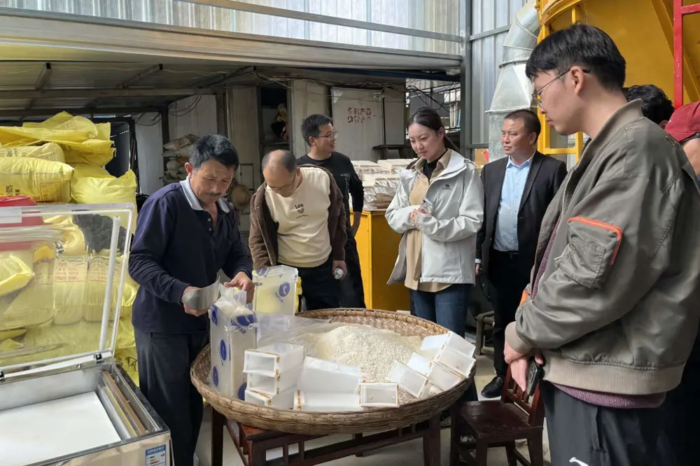 致富农民的心理_致富农民劳动的精神_农民致富经