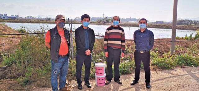 【致敬劳动者】让黄鳍鲷游进了虾塘，他带领养殖户走上致富路……