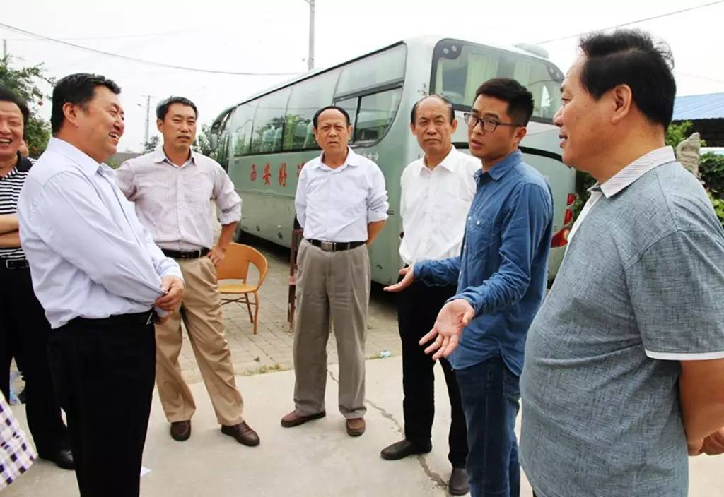 致富经养驴_养驴的效益_养驴致富经