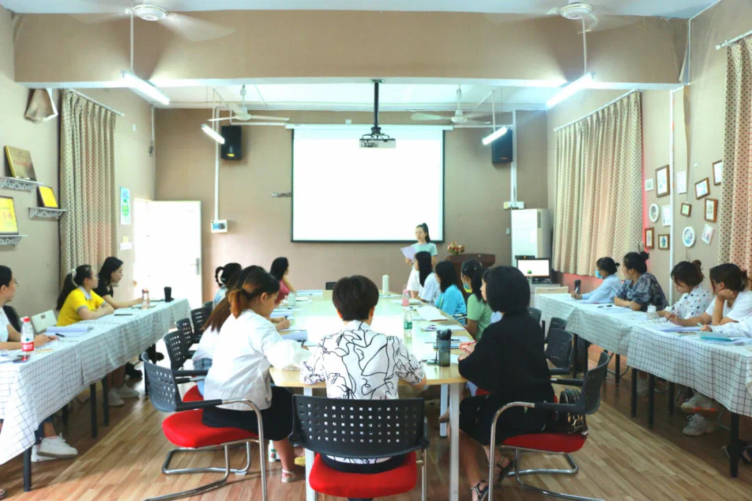 班主任经验交流会心得体会题目_班主任经验交流心得体会标题_班主任工作经验交流心得体会