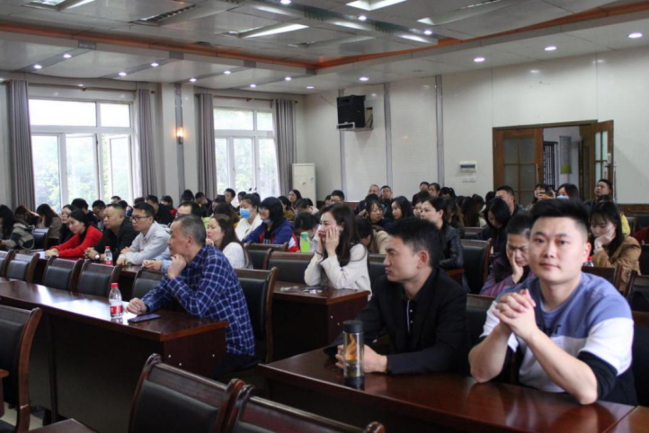 专业培训+本土经验 重庆市聚力打造优质禁毒社工团队
