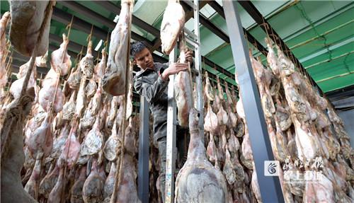 特色产业兴乡村 来看看禄劝“酒肉”里的致富经