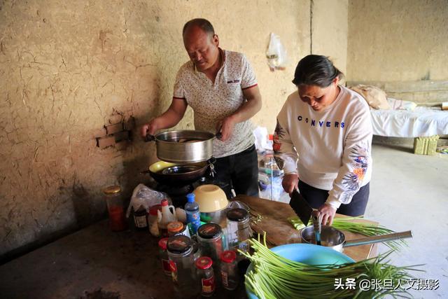 养殖鹅致富经_养鹅致富经_养鹅的效益