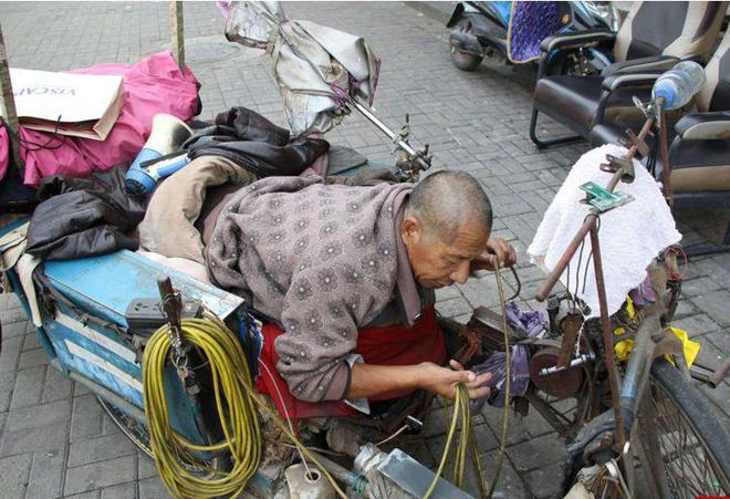 腿残疾人的致富项目_残疾人养殖什么挣钱_腿部残疾养殖致富