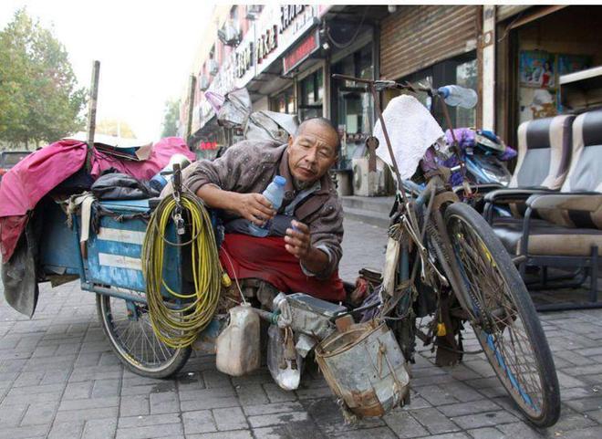 腿部残疾养殖致富_残疾人养殖什么挣钱_腿残疾人的致富项目
