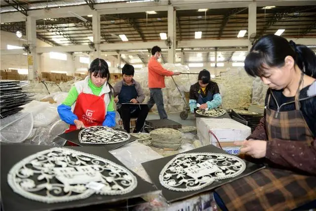 富平柿饼加工视频_柿子加工柿饼全部视频_致富经柿饼视频