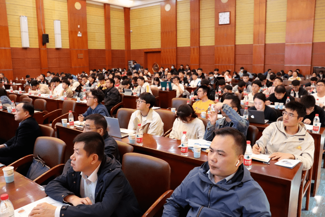 养草鱼消毒用什么药_消毒养殖水产草鱼技术要点_水产养殖草鱼消毒技术