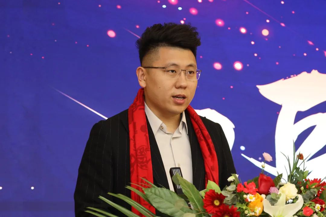 致富经养野蜂_致富经养蜜蜂致富视频_致富经杀人蜂怎么养