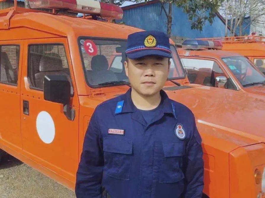 致富经杀人蜂怎么养_致富经养蜜蜂致富视频_致富经养野蜂