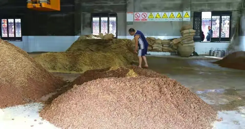 蚯蚓养殖致富事迹_致富经养殖蚯蚓_致富事迹养殖蚯蚓怎么写