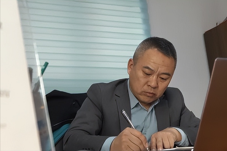 农业种植致富项目西瓜_西瓜种植致富经_西瓜种植铺就致富路