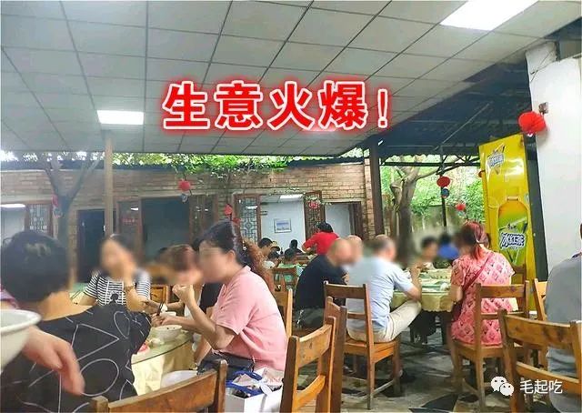 乡下的“明星卤鸭子”，肥润鲜美！老成都的风味，川菜很巴适