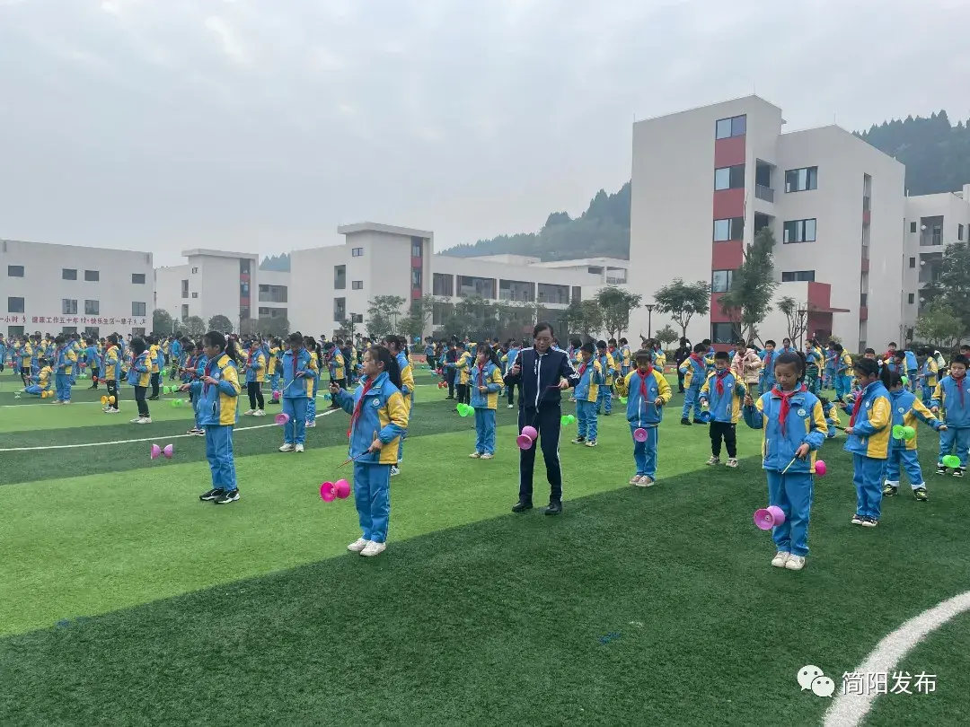 特色项目学校 简阳这样建