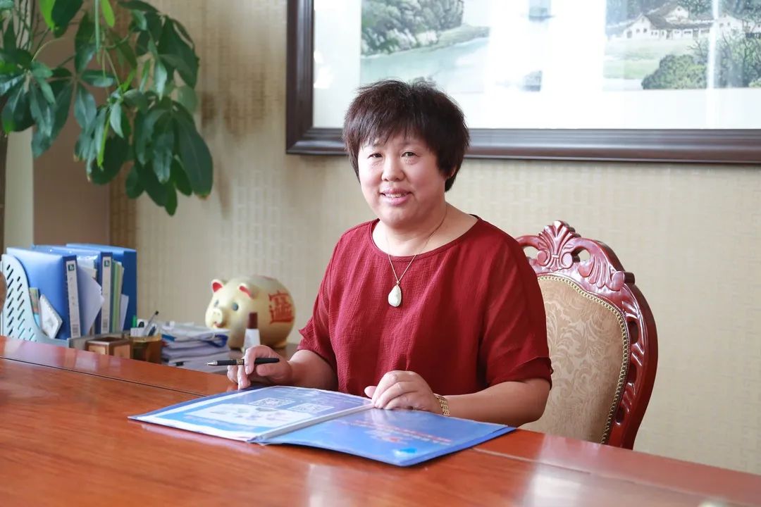 致富养殖美女农村视频_致富经美女养牛_农村美女养殖致富
