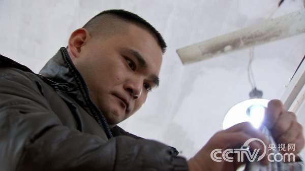 [致富经]一个脑瘫男孩的财富梦(20141217)