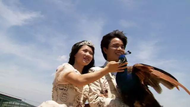 【今日看点】左手白富美，右手千万财——穷小子逆袭记（CCTV