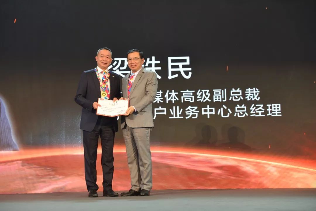 致富经小龙虾视频全集_致富经张斌华小龙虾_神医小农民张斌小说