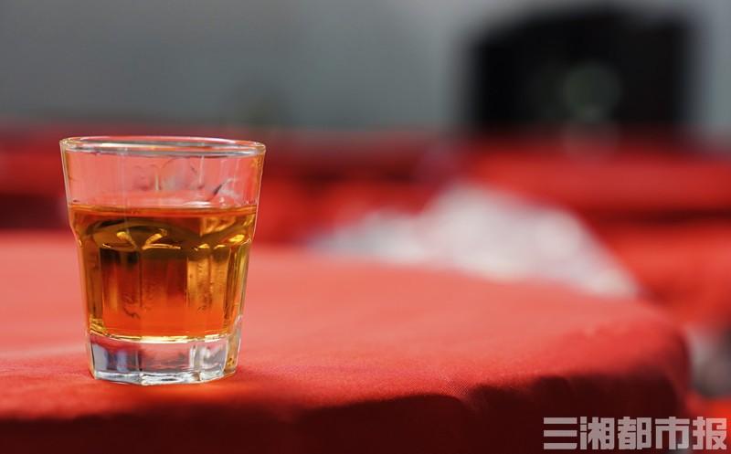 致富经酿酒技术视频_酿酒养殖致富方案_致富酿酒养殖方案怎么写