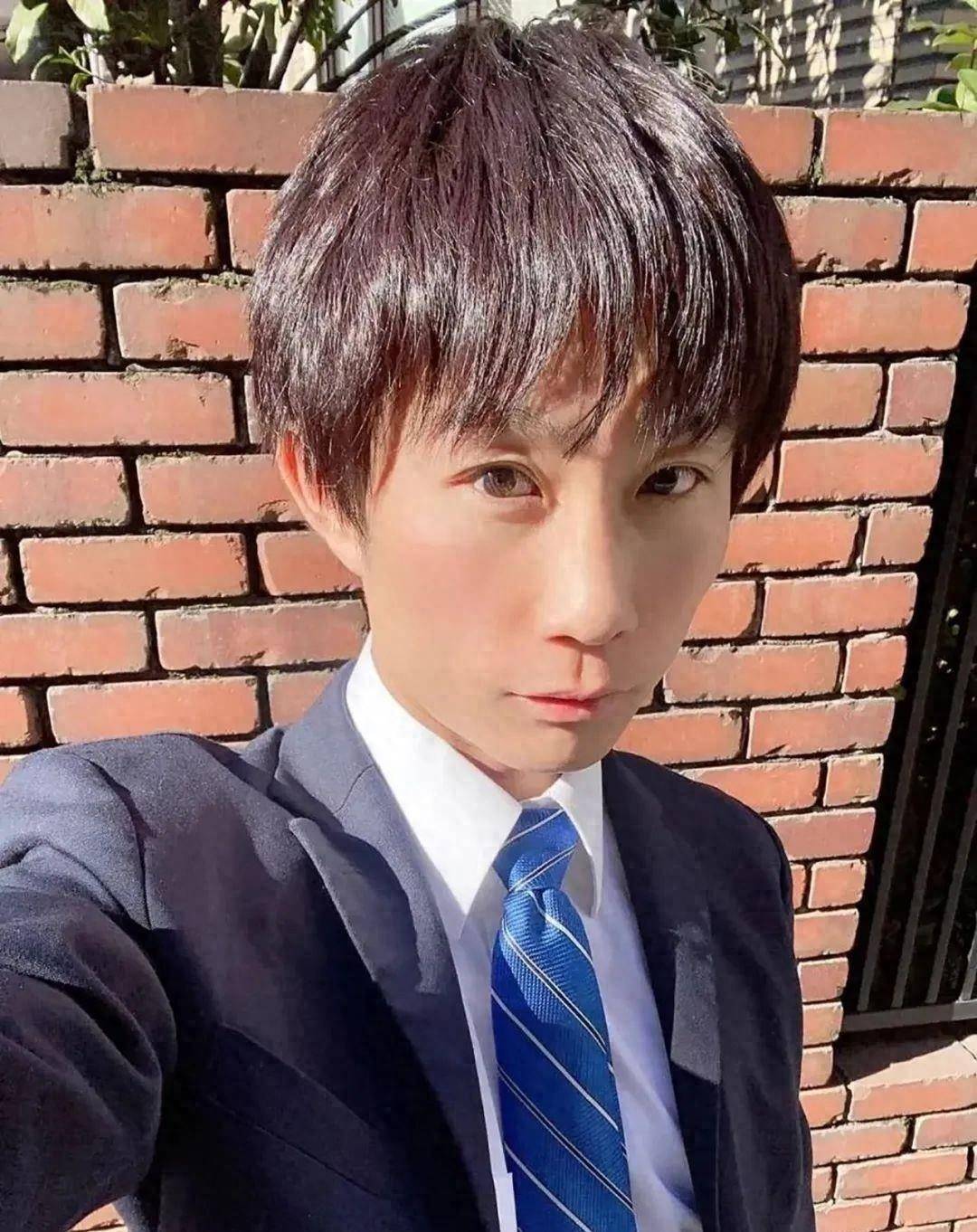 只打高端局的结城结弦，江湖人称业界“童帝” 让多少男人羡慕不已