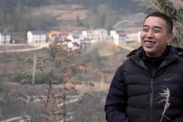 散养鸡致富经视频_致富经散养蛋鸡视频_视频致富散养鸡是真的吗