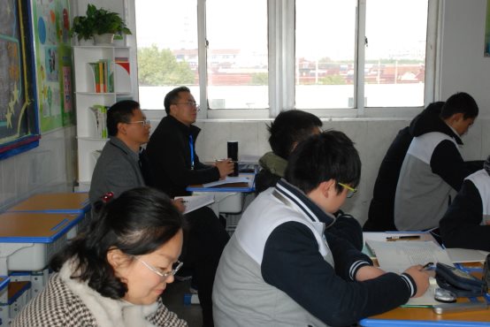 C:\Users\Administrator\Desktop\2019.12.02～04 新优质学校创建现场评估\2019.12.02上午（汇报、巡视校园、听课、访谈）\DSC_5120.JPG