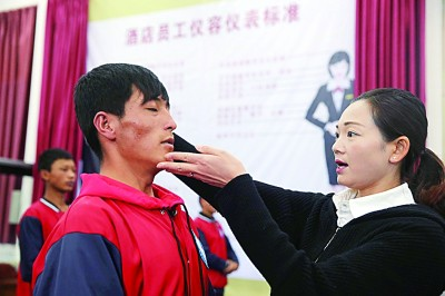 盆景葡萄种植视频_盆栽葡萄的种植技术视频_致富经盆栽葡萄技术视频