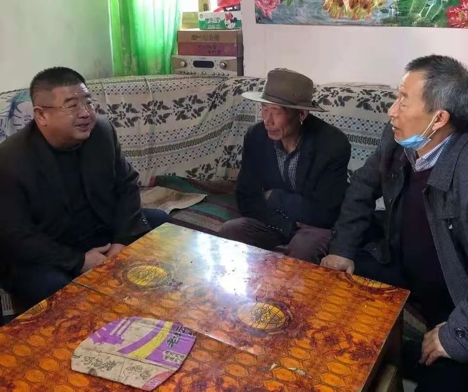 养殖致富带头人个人发言稿_养殖致富带头致富台账模板_养殖致富带头人典型材料