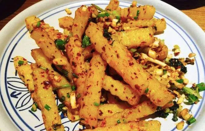 视频致富种植鱼腥草真的假的_鱼腥草种植视频播放_致富经种植鱼腥草视频