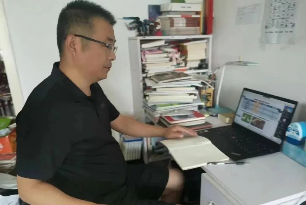 现代化肉鸭养殖视频_肉鸭的养殖技术视频_肉鸭养殖过程