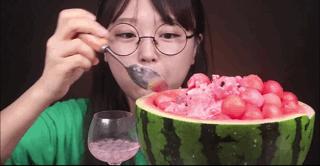 小耳花猪与梅花猪_滇南小耳猪_致富经小耳花猪