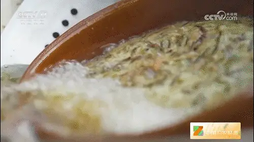 蚕蛹养殖致富_致富养殖蚕蛹视频_养殖蚕蛹好赚钱吗