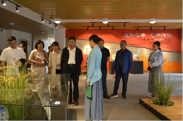 开放交流促发展，携手共进行致远 成都青苏职中分享职教优秀经验