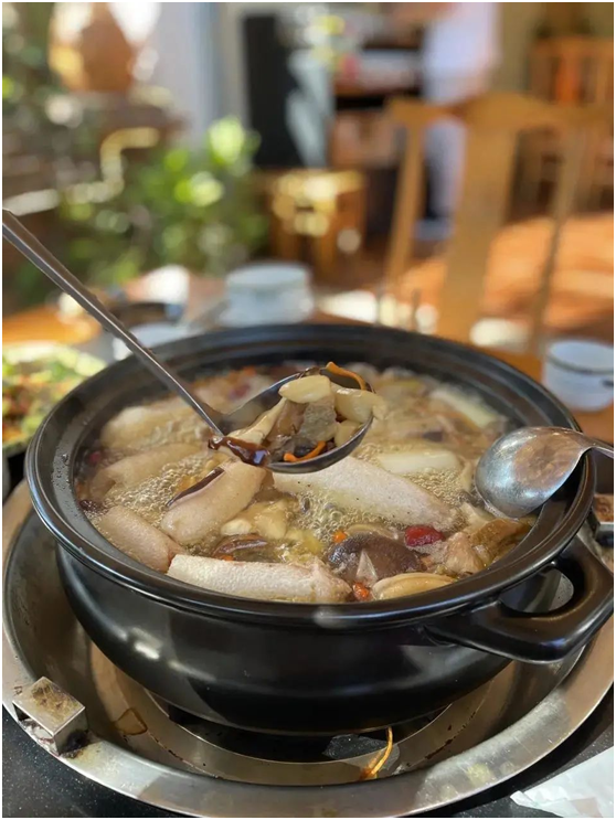 云南种花赚钱吗_云南种花基地种什么花_云南花卉种植致富