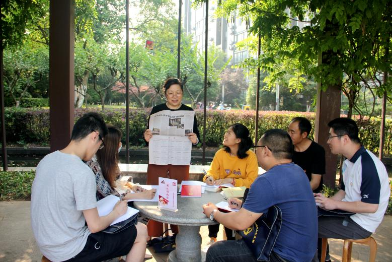 风筝高飞不断线 云端筑巢安新家——江苏海安市加强流动党员教育管理