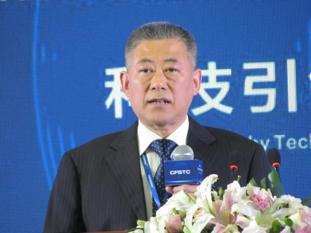 鲈鱼养殖场_鲈鱼工厂化养殖技术_鲈鱼养殖设备