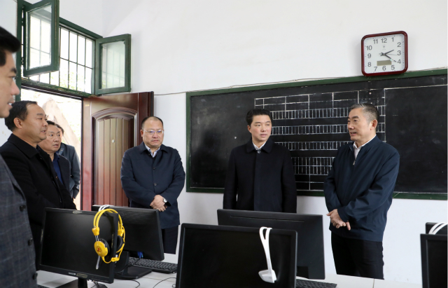 蒋昌忠在湘西州调研：全面总结并推广“泸溪经验” 推动城乡教育优质均衡发展