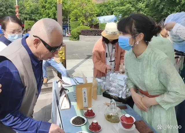 种植白茶致富视频_视频致富种植白茶是骗局吗_种植白茶的市场前景