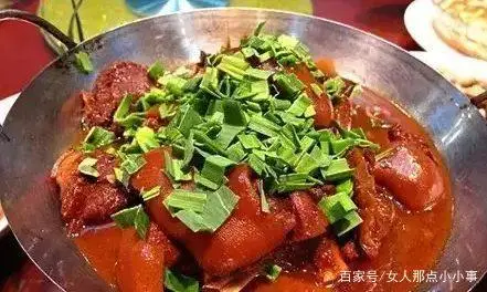 鹊山鸡生态养殖_致富经鹊山鸡养殖视频_致富经鹊山鸡