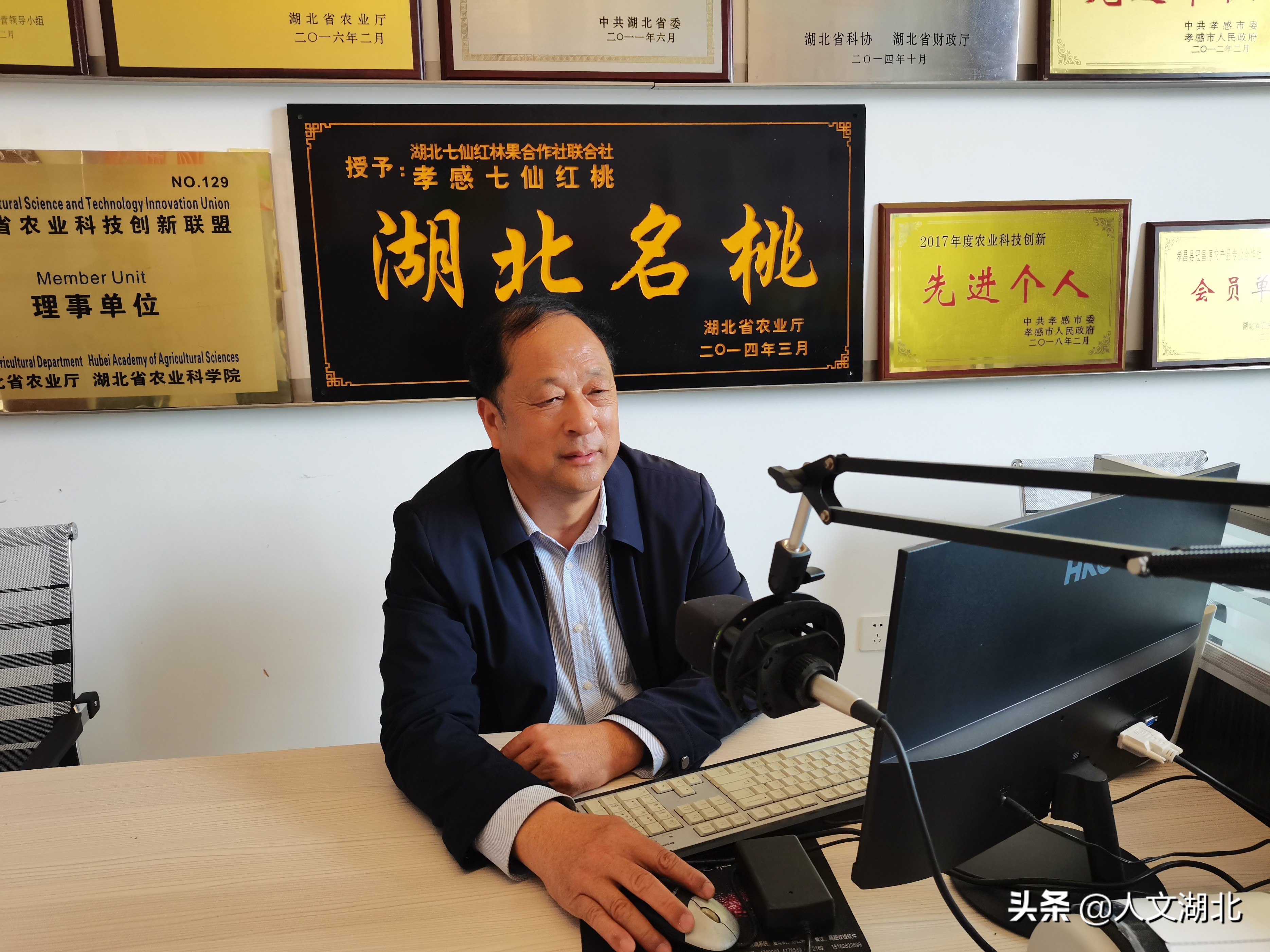石灰在养殖场的作用_石灰土种植_石灰塘种植致富