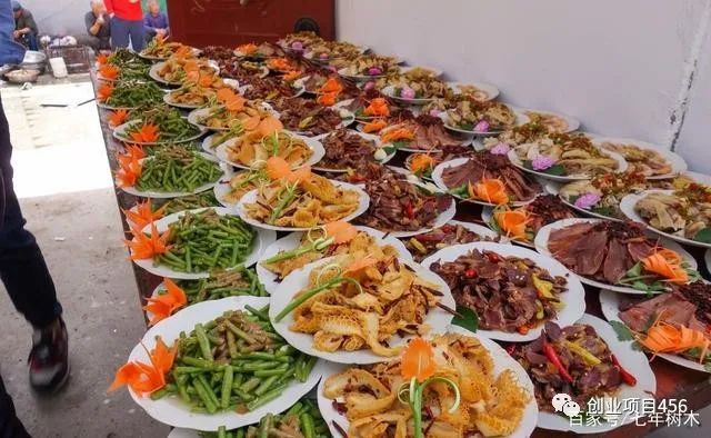 致富养殖鲫鱼视频_养殖鲫鱼致富_养殖鲫鱼赚钱吗