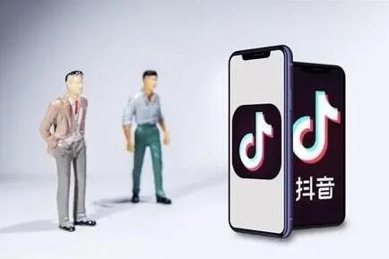 抖音知名旅游博主排行榜_抖音旅游优质博主经验_抖音上的旅游博主靠什么赚钱
