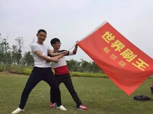 化妆刷生意好做吗_化妆刷制作视频_化妆刷致富经