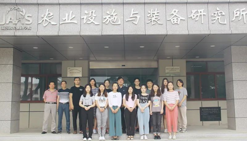 冬季养殖肉鹅技术_冬季养鹅注意事项_冬季鹅怎么养