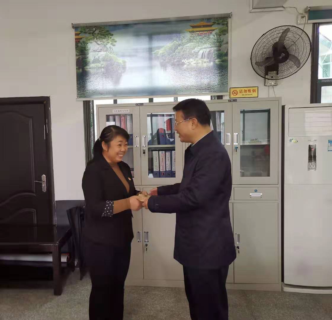 致富经岩坎凡联系方式_致富经岩坎凡联系方式_致富经岩坎凡联系方式