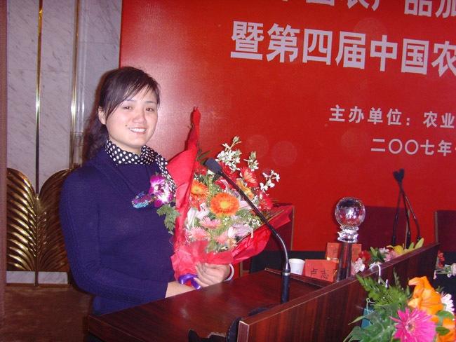 苍蝇养殖致富吗_致富苍蝇养殖方法_养殖苍蝇视频