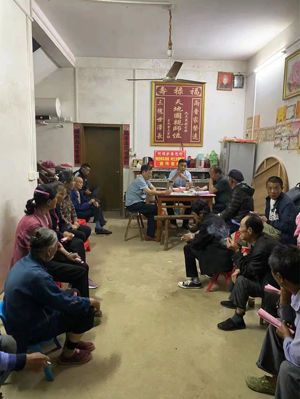 “电商兵支书”细说“致富经”
