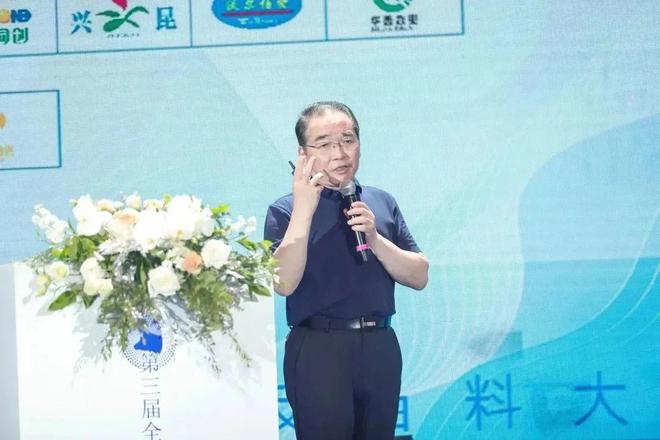 大型养殖牛_达坂城喂牛养殖技术_牛养殖大户