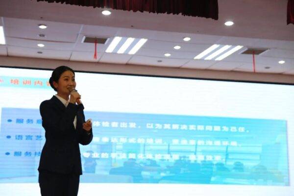 优质护理服务经验报告_护理优质经验服务方案_的优质护理服务经验