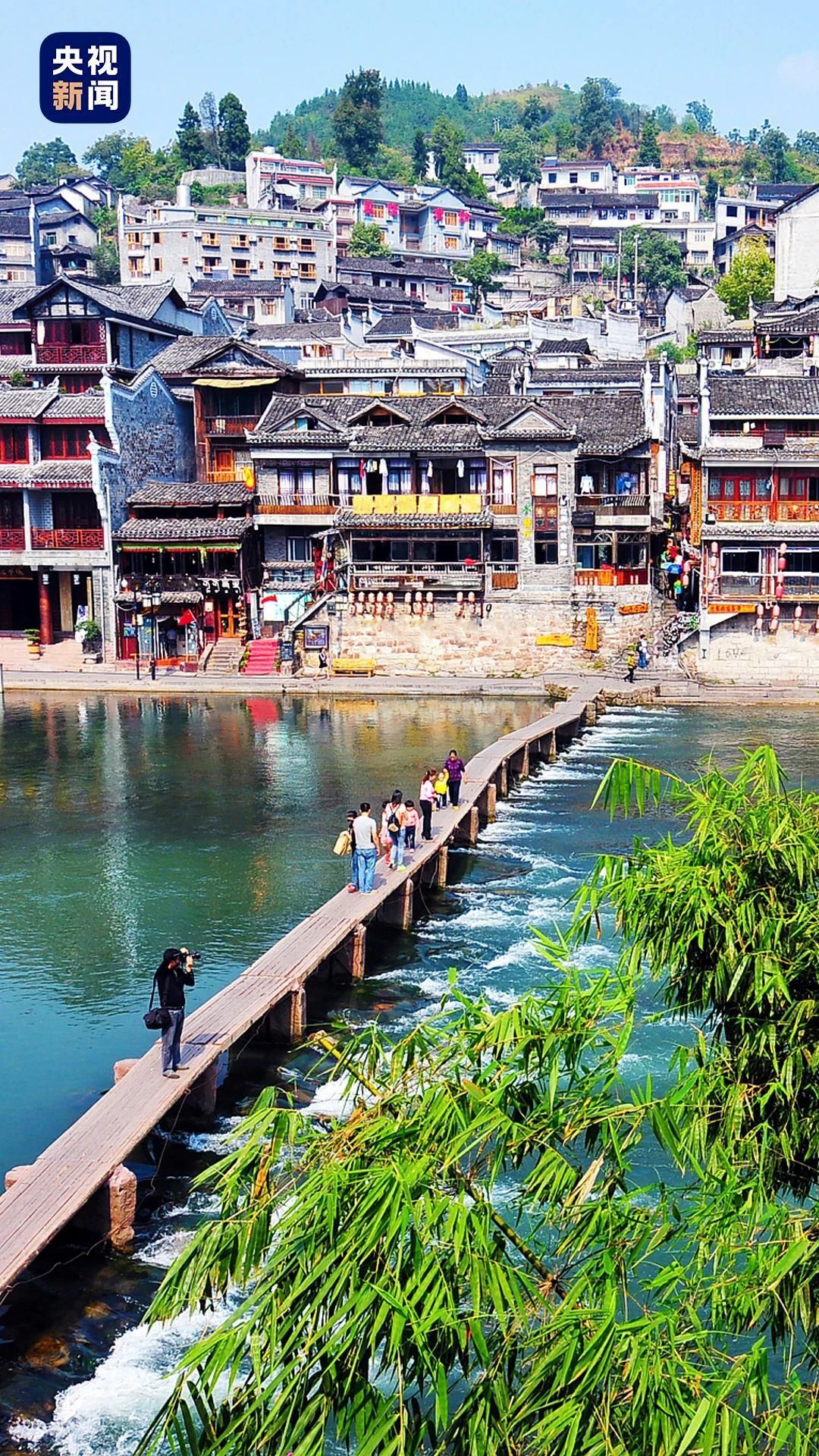 致富经鸭子养殖视频_致富经烧鸭视频_致富经烤鸭