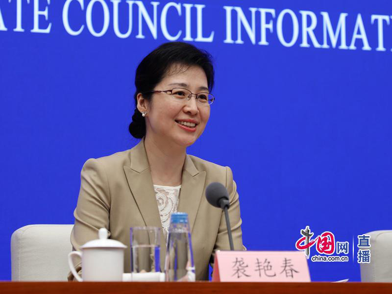 白水虾养殖视频_中国水产养殖白虾技术_水产养殖虾视频